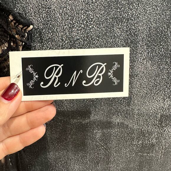 NEW RNB Dress Black Lace Embroidery Overlay Stretchy Lined Size Large - Picture 4 of 9